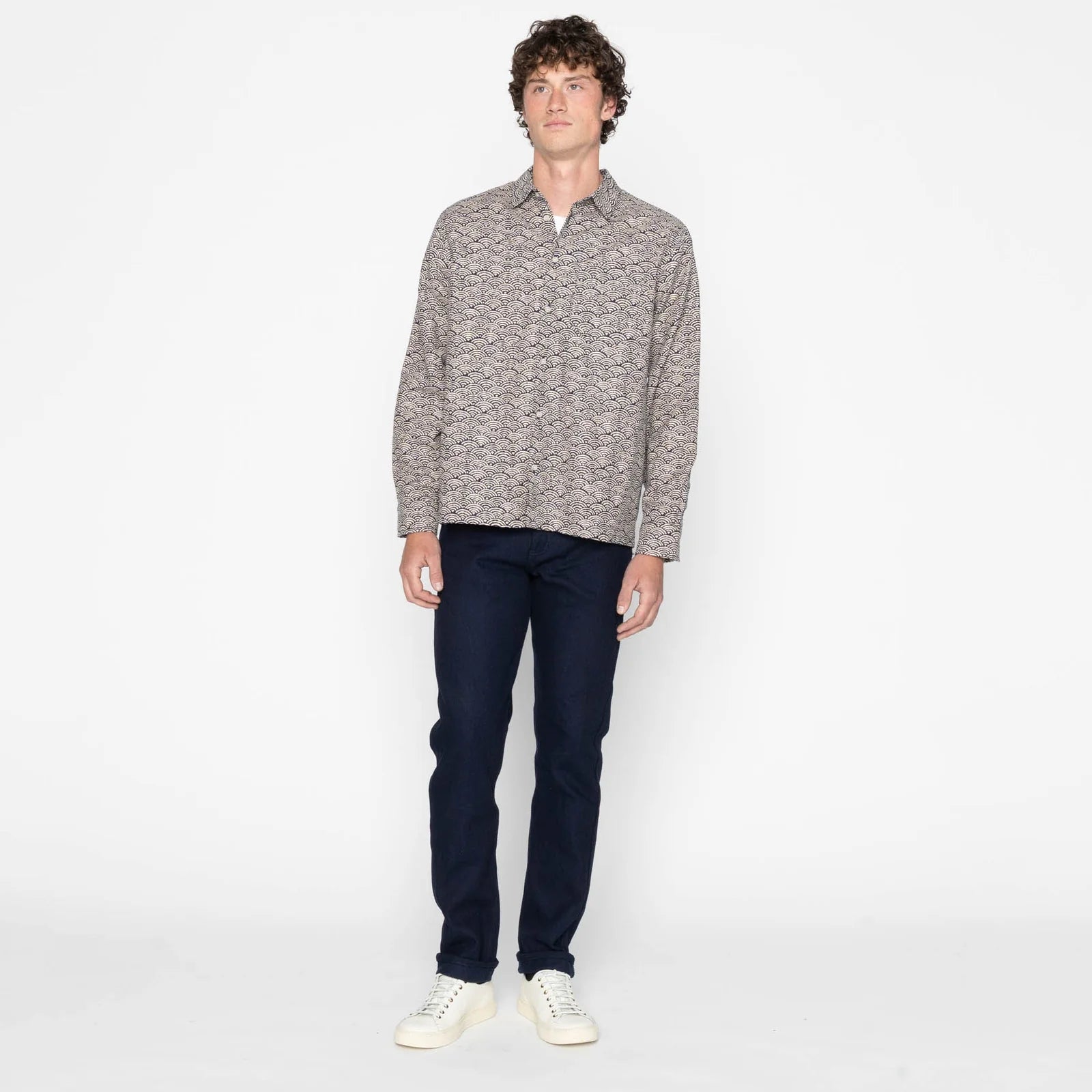 Weird Guy - Maekake Dobby - Indigo
