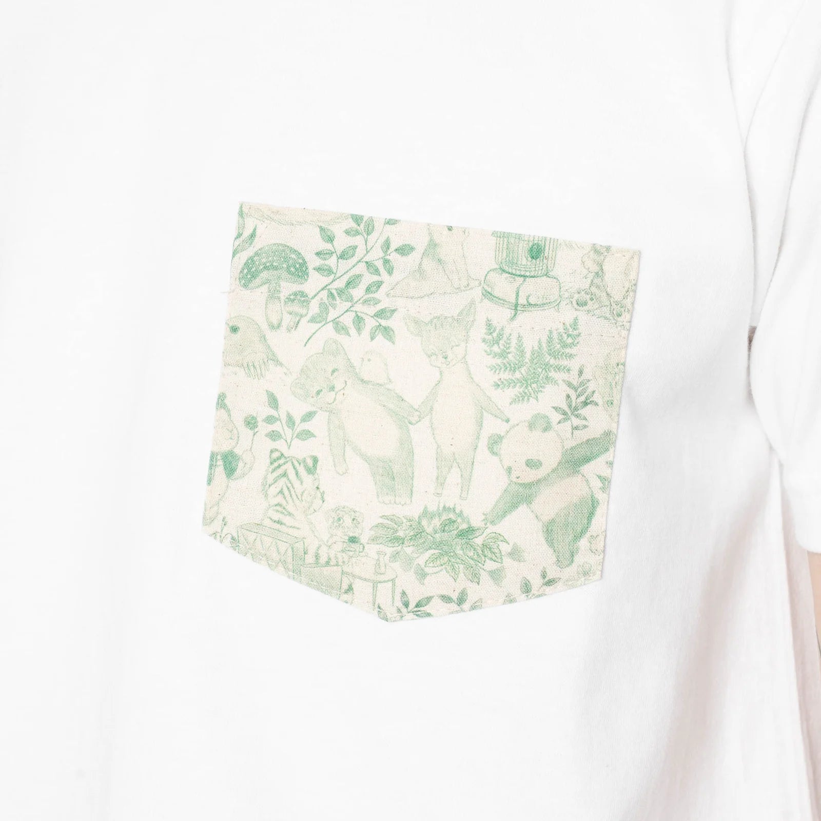 Pocket Tee - Linen Animals - White